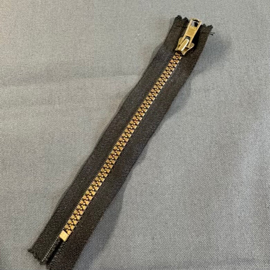 6.5in Black/Bronze Zipper