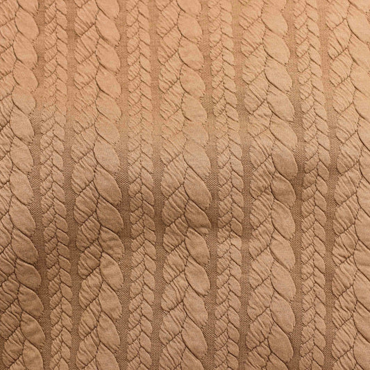 Matelassé Cable Twist Caramel 08